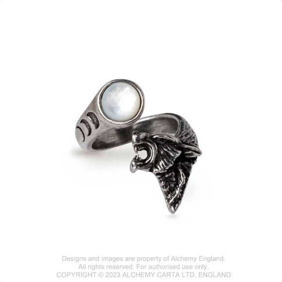 Howl at the Moon Wolf Ring